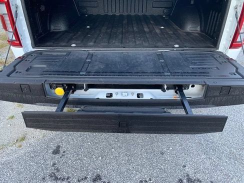Used 2023 Ford F150 Raptor AWD/4WD image 9