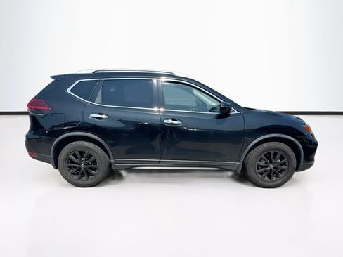 Used 2019 Nissan Rogue SV AWD/4WD image 10