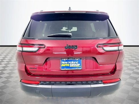 New 2025 Jeep Grand Cherokee L Altitude image 5