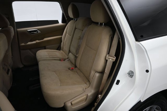Used 2016 Nissan Pathfinder SV FWD image 27