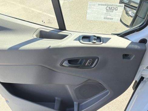 New 2026 Ford Transit 250 148 Medium Roof image 37
