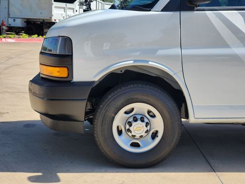 New 2025 Chevrolet Express 2500 w/ Driver Convenience Package image 14