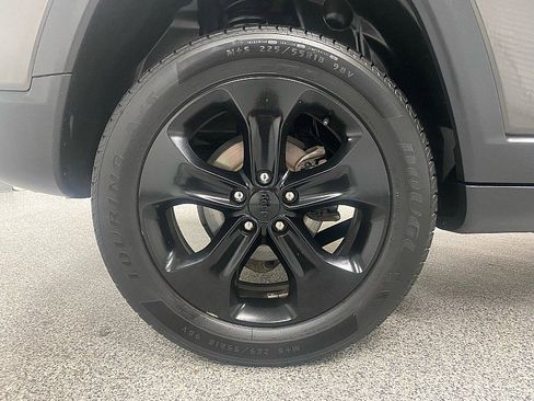 Used 2018 Jeep Compass Latitude w/ Popular Equipment Group image 28