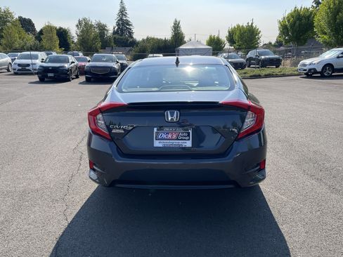 Used 2018 Honda Civic EX-T image 4