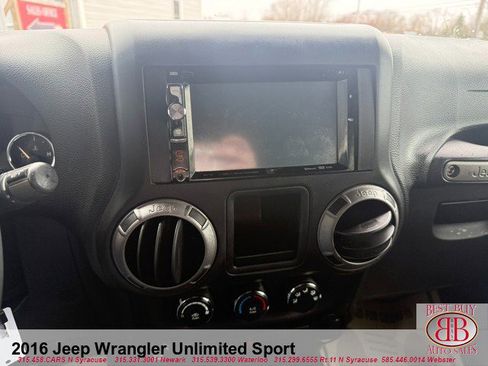 Used 2016 Jeep Wrangler Unlimited Sport w/ Connectivity Group image 14