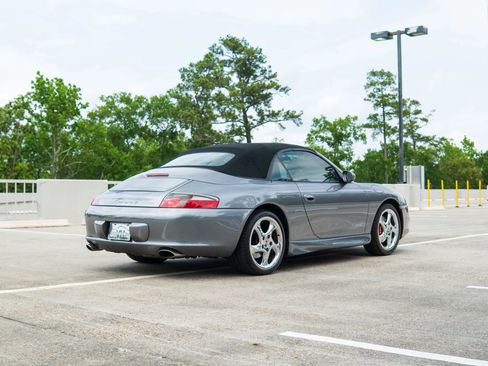 Used 2002 Porsche 911 Carrera 4 image 2
