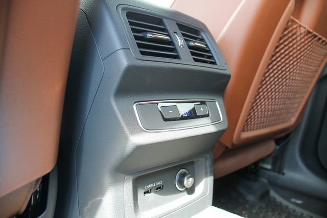 Used 2024 Audi Q5 2.0T Premium w/ Convenience Package AWD/4WD image 26