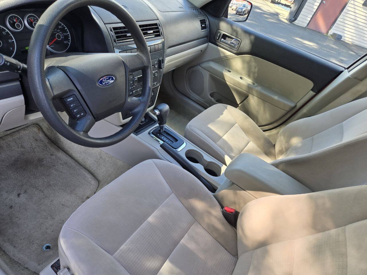 Used 2006 Ford Fusion SE FWD image 16