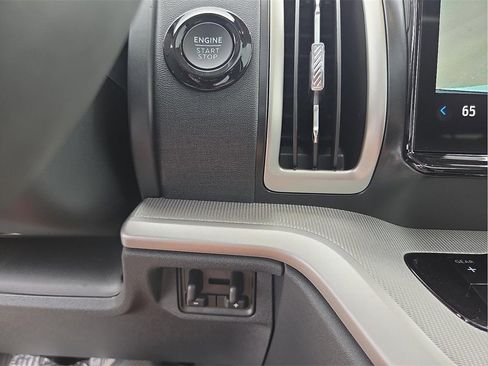 New 2025 Ford Expedition Max Active image 15