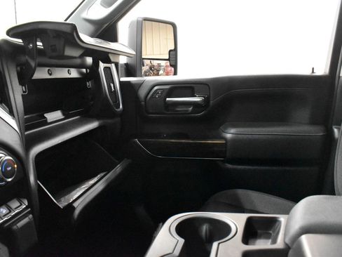 Used 2022 GMC Sierra 2500 SLE w/ X31 Off-Road Package AWD/4WD image 18