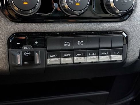 New 2025 RAM 5500 Tradesman AWD/4WD image 35