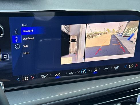 New 2026 Chevrolet Traverse LT w/ Enhanced Driving Package FWD image 21