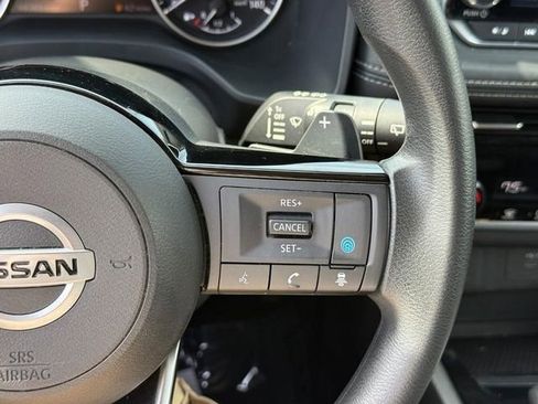 Used 2021 Nissan Rogue SV image 20