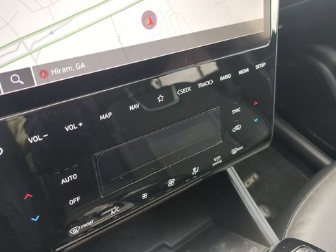 Used 2022 Hyundai Tucson Limited image 18