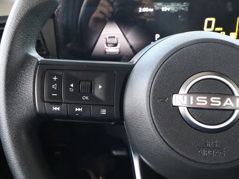 Used 2025 Nissan Kicks S FWD image 24