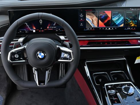 New 2026 BMW 740i image 14