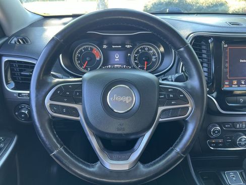 Used 2020 Jeep Cherokee Limited w/ Trailer Tow Group image 17