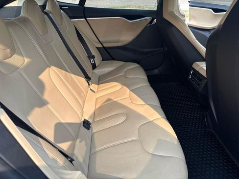 Used 2013 Tesla Model S RWD image 24