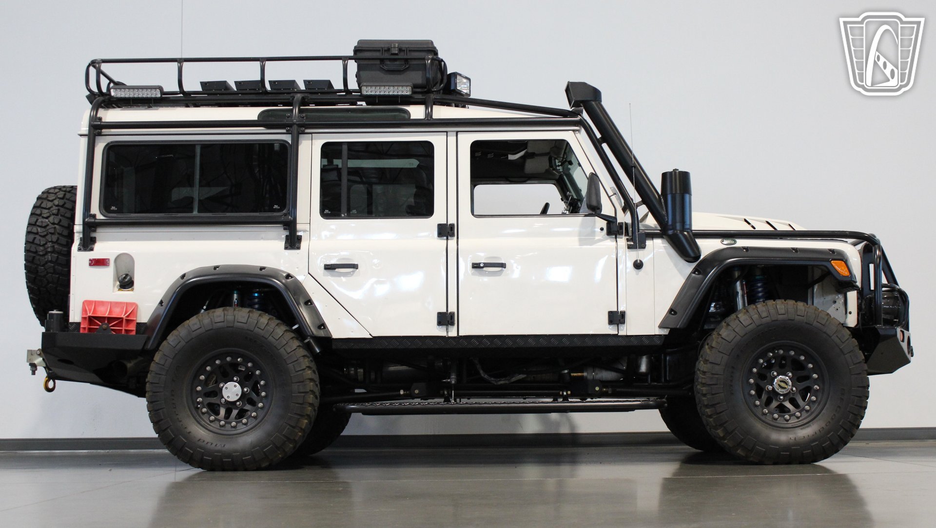 Used 1993 Land Rover Defender 110 AWD/4WD image 35