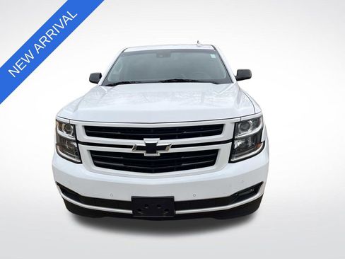 Used 2018 Chevrolet Suburban LT w/ Luxury Package image 7