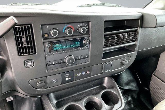 Used 2020 Chevrolet Express 2500 w/ Driver Convenience Package RWD image 9