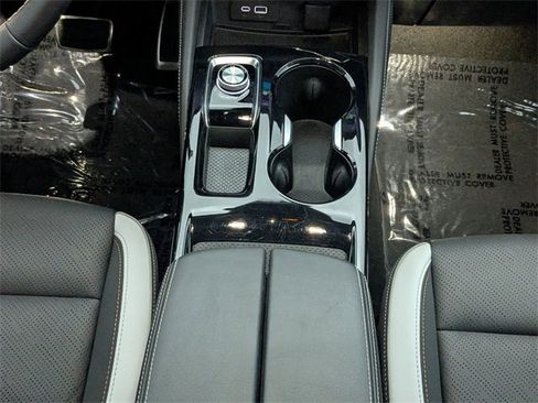 Used 2025 Buick Envision Sport Touring image 20