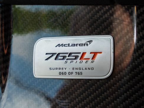 Used 2022 McLaren 765LT RWD image 18