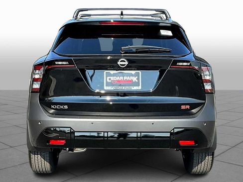 New 2026 Nissan Kicks SR image 4
