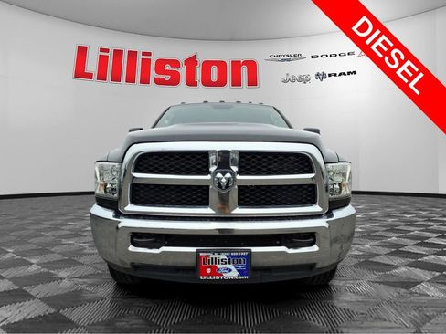 Used 2018 RAM 2500 Tradesman w/ Chrome Appearance Group image 6