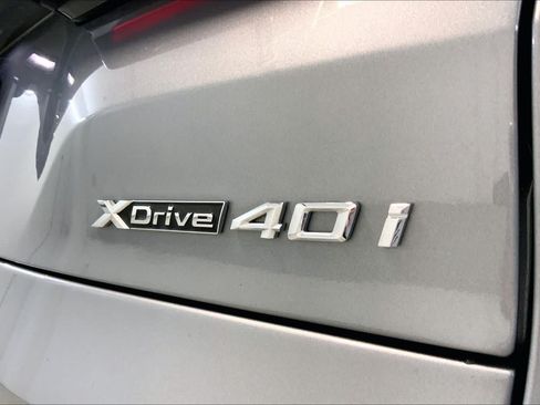Used 2024 BMW X5 xDrive40i w/ M Sport Package AWD/4WD image 9