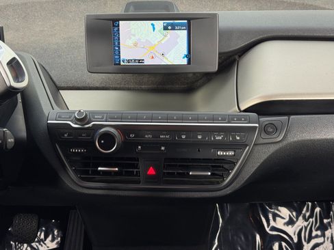 Used 2018 BMW i3 w/ Range Extender image 23