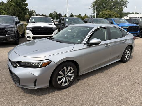Used 2025 Honda Civic LX image 3