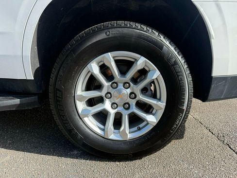 Used 2025 Chevrolet Tahoe LT AWD/4WD image 10