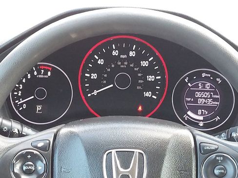 Used 2016 Honda HR-V EX image 13