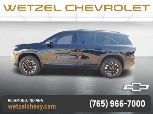 Used 2025 Chevrolet Traverse Z71 w/ Driver Confidence Package AWD/4WD image 6