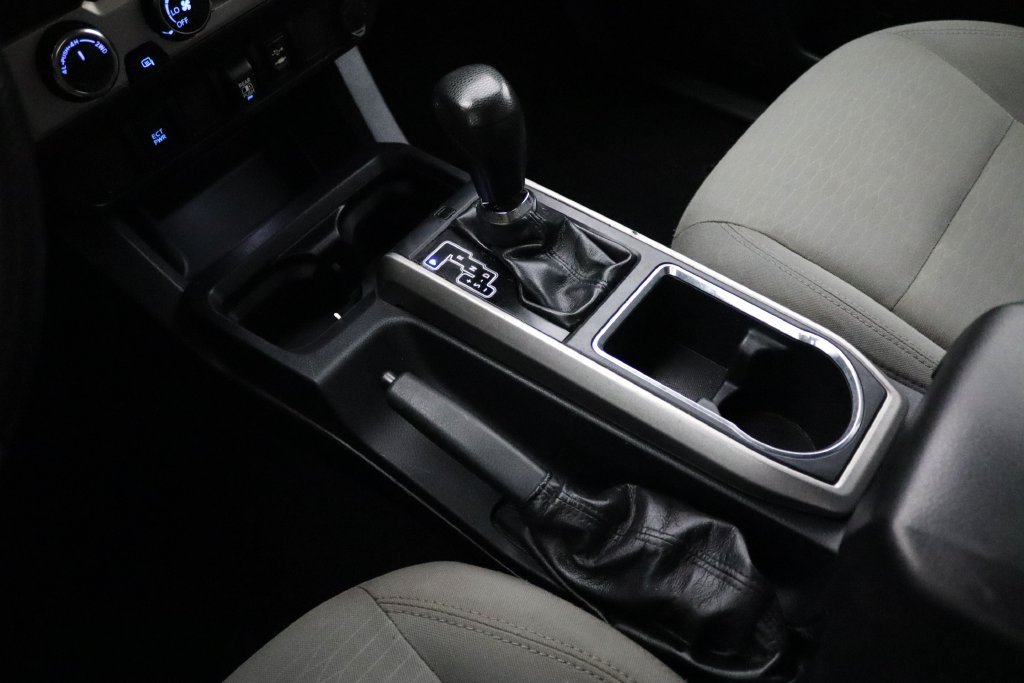 Used 2019 Toyota Tacoma SR5 AWD/4WD image 29