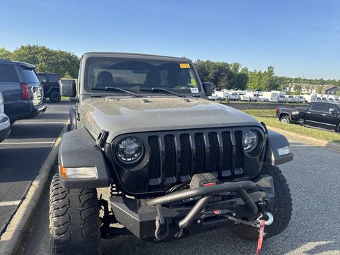 Used 2021 Jeep Wrangler Willys AWD/4WD image 3