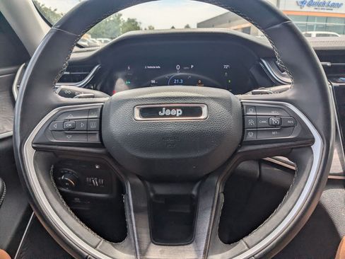 Used 2023 Jeep Grand Cherokee 4WD 4xe image 19