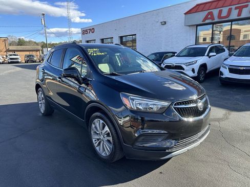 Used 2020 Buick Encore Preferred w/ Safety Package image 3