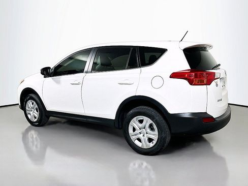 Used 2015 Toyota RAV4 LE FWD image 5