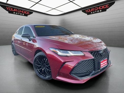 Used 2019 Toyota Avalon Touring w/ Advanced Safety Package image 9