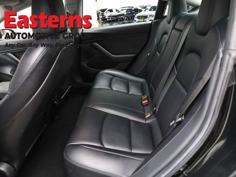 Used 2018 Tesla Model 3 Long Range image 16