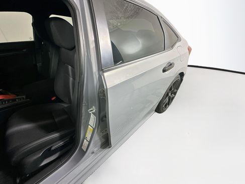 Used 2025 Honda Civic Sport image 12