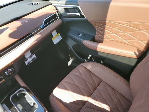 New 2026 Mitsubishi Outlander SEL image 10