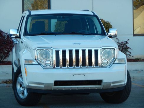 Used 2009 Jeep Liberty Sport w/ Skid Plate Group AWD/4WD image 5