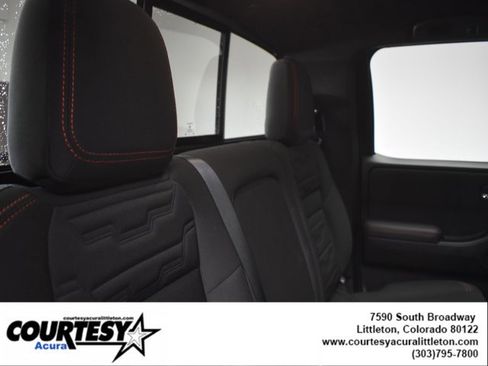 Used 2024 Nissan Frontier PRO-4X w/ Technology Package image 23