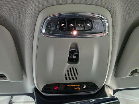 Used 2021 Volvo S60 T5 Momentum w/ Premium Package image 38