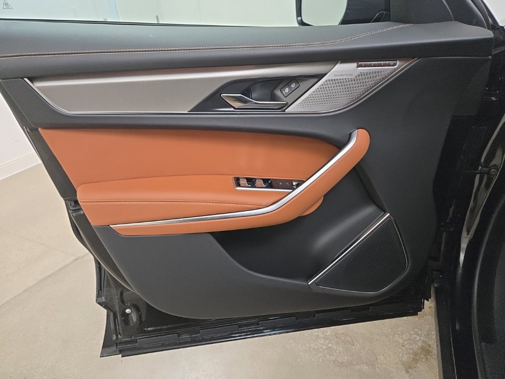 New 2026 Jaguar F-PACE R-Dynamic S AWD/4WD image 22
