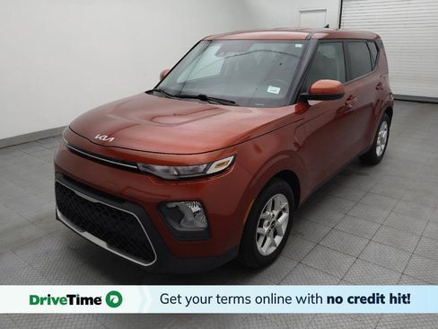 Used 2022 Kia Soul LX w/ Technology Package FWD image 1