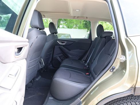 Used 2024 Subaru Forester Premium AWD/4WD image 23